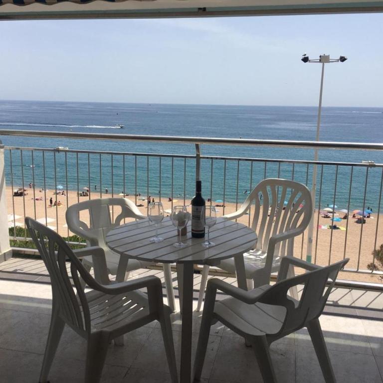 Villascosette apartamento elypalace 3 7 - Estudio con terraza - 2