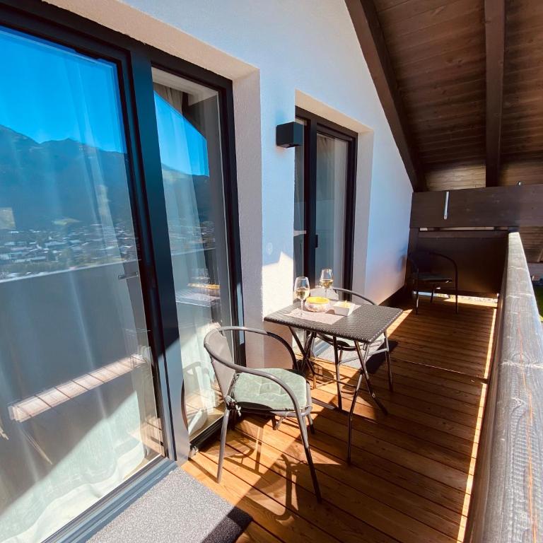 Mirador Apartments - Deluxe Dach-Apartment mit Balkon und Bergblick - 7