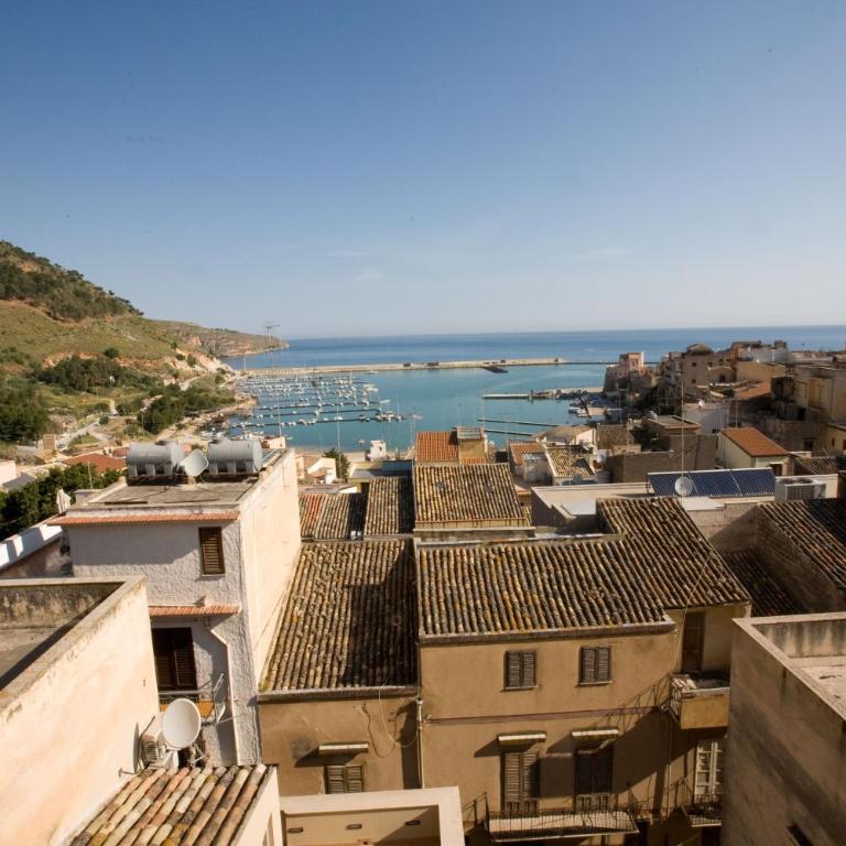 Sicilia Ovest - Sea View Balcony Cerri - Studio Apartment with Sea View - 2