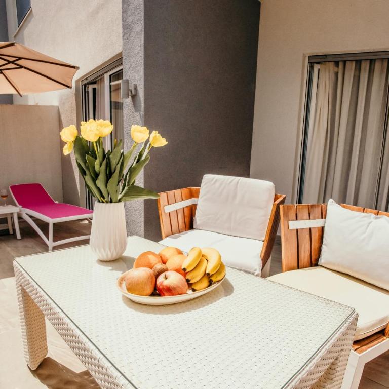 Peace 2 Apartments with parking - Two-Bedroom Apartment with Terrace - 5