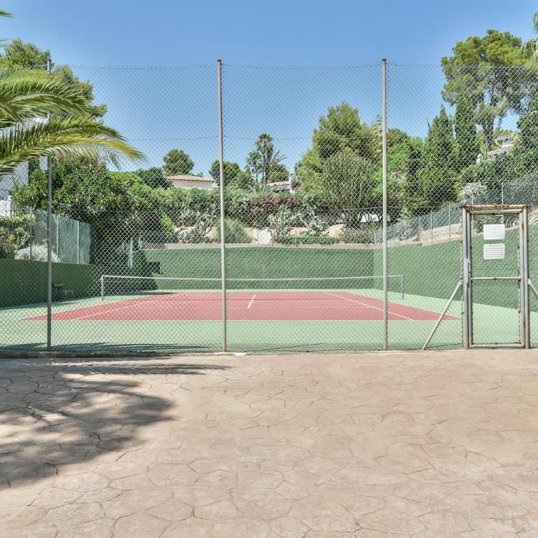 Modern stylish bungalow in Moraira - Two-Bedroom Villa - 40