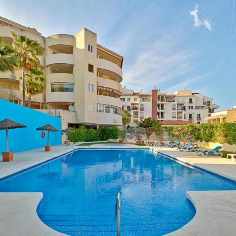 Chic Beachfront Flat with Amazing Sea Views and Private Indoor Parking - Apartment with Sea View - 1