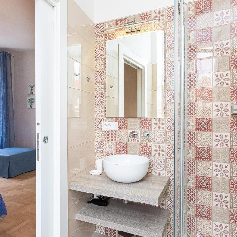 Karan's Aparment Rental in Rome - Appartamento con 2 Camere da Letto - 6