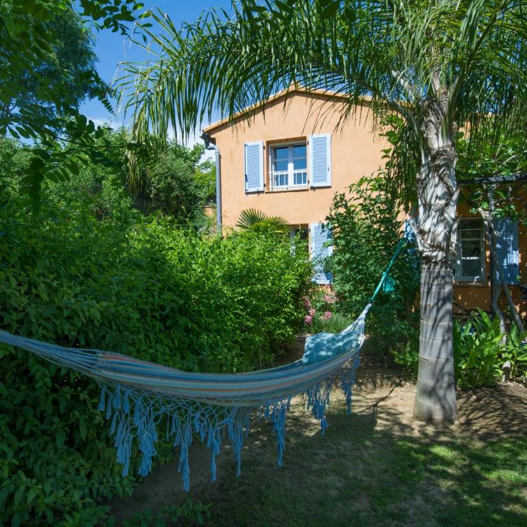 House With Garden And Sea View - Ferienhaus - 10