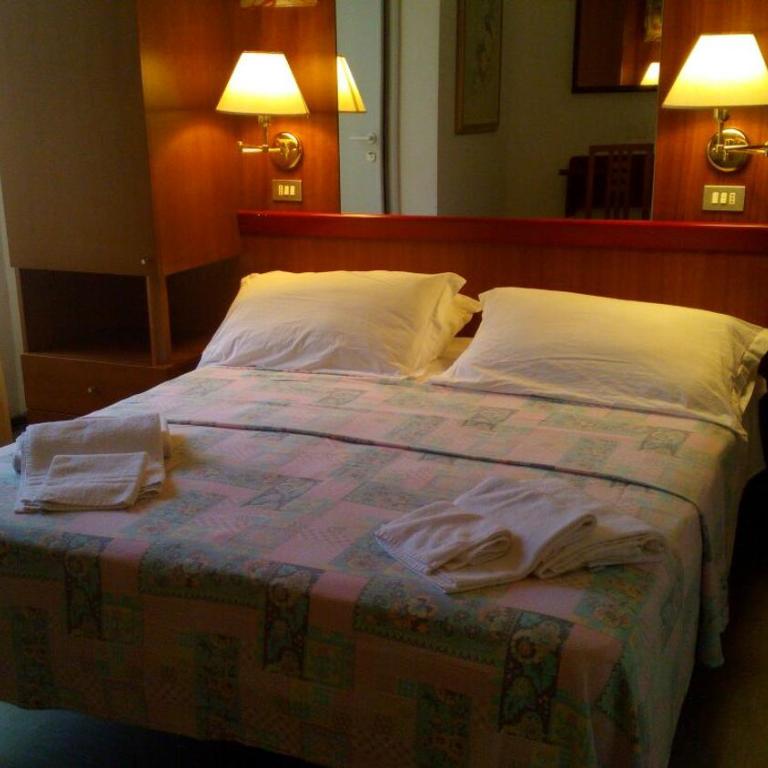 Hotel Pecci - Camera Matrimoniale - 1