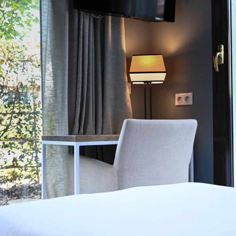 Hôtel Les Muses - Chambre Simple Supérieure - 4