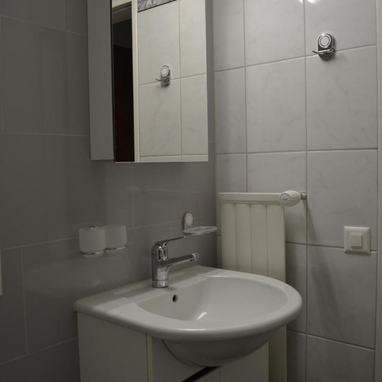 Apartment Residenza Quadra Flims - Apartment - 8