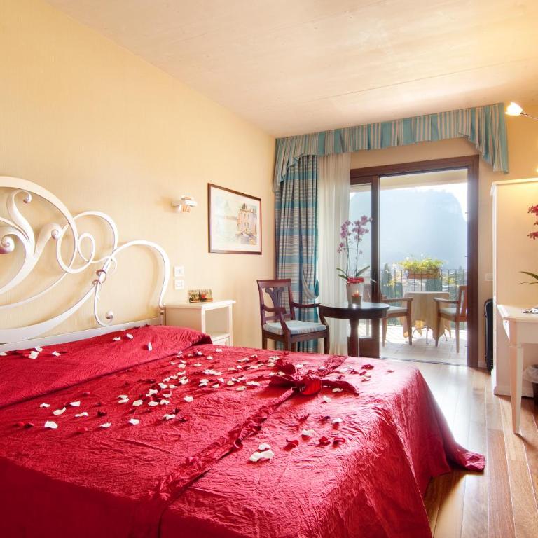 Villa Madrina Lovely and Dynamic Hotel - Junior Suite with Balcony - 3