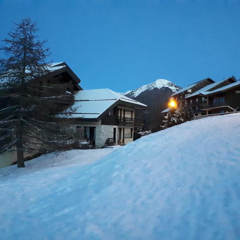 Appartement confortable face à la montagne - Appartement 1 Chambre - 25