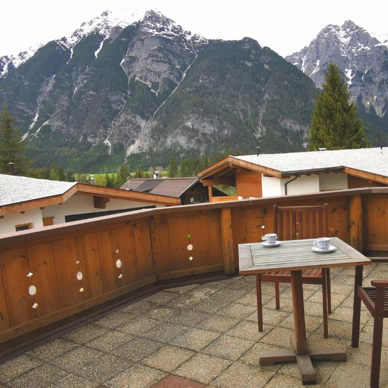 Schickster Sky Lodge und Chalet Rossi - Apartment mit Blick auf die Berge - 4