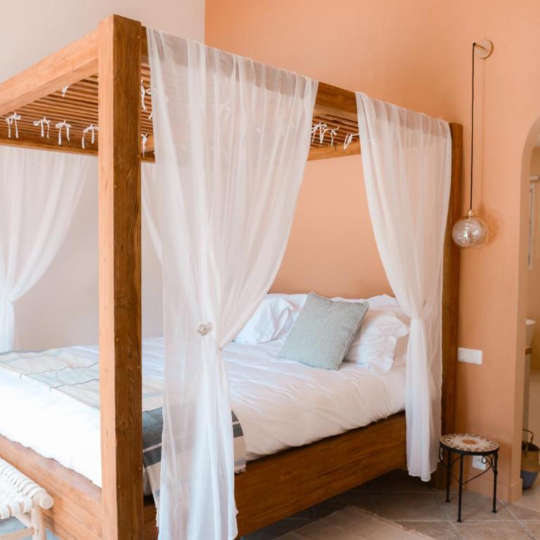La Parenthèse de Marie - Chambre Lit King-Size - Vue sur Piscine - 1
