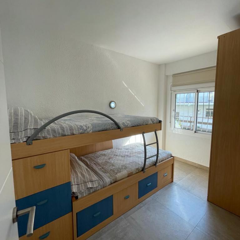 Piso a 150 mts de la playa con espectacular terraza y WIFI - Apartamento de 2 dormitorios - 14