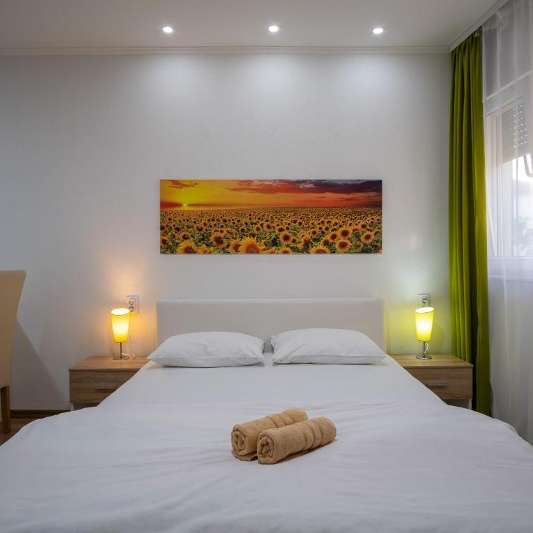 Apartments Sweet Dreams - Deluks Dvokrevetna Soba sa Bračnim Krevetom - 7