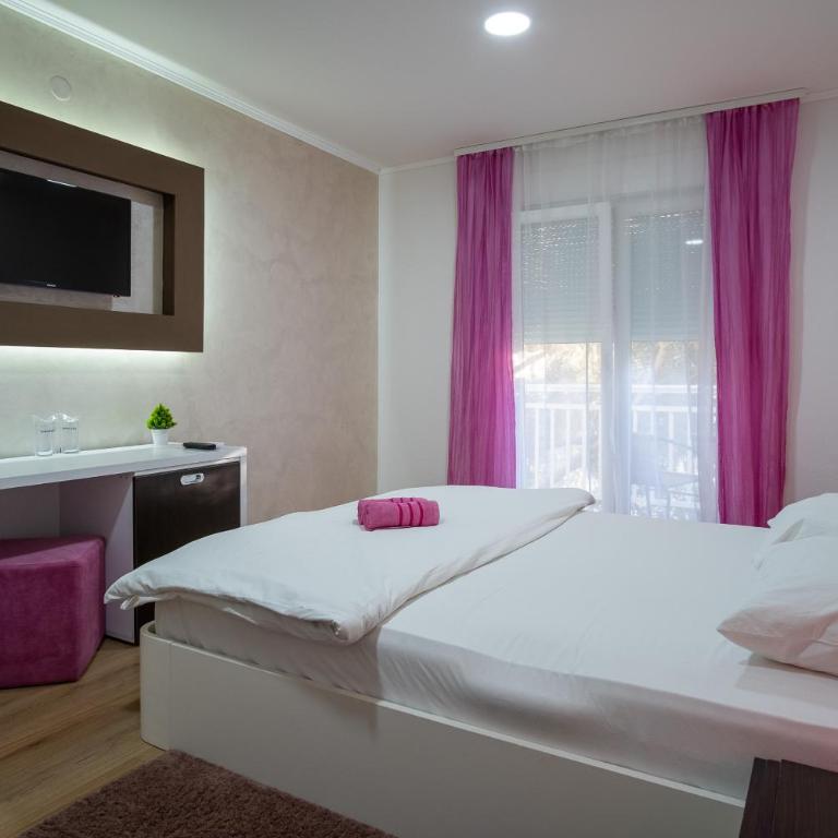Apartments Sweet Dreams - Deluks Queen Soba sa 2 Velika Bračna Kreveta (Queen) - 9