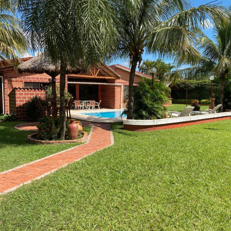 Casa por Temporadas - Casa Unifamiliar de 3 dormitorios - 6