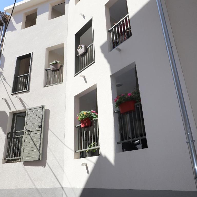 Appartement et Garage au Cœur de l'Isle - Appartamento con 1 Camera da Letto - 34
