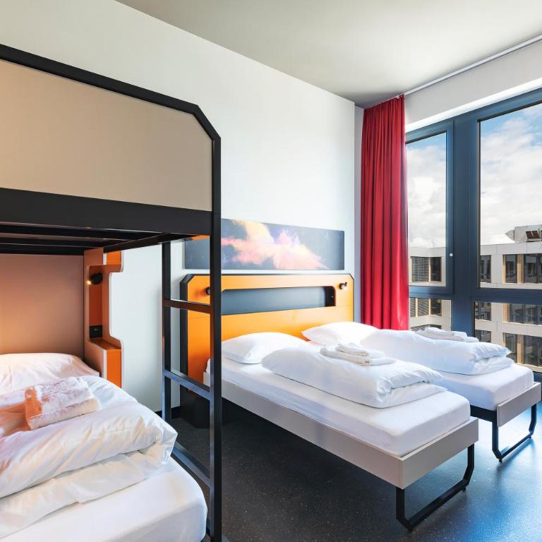 MEININGER Hotel Genève Centre Charmilles - Chambre Quadruple - 3