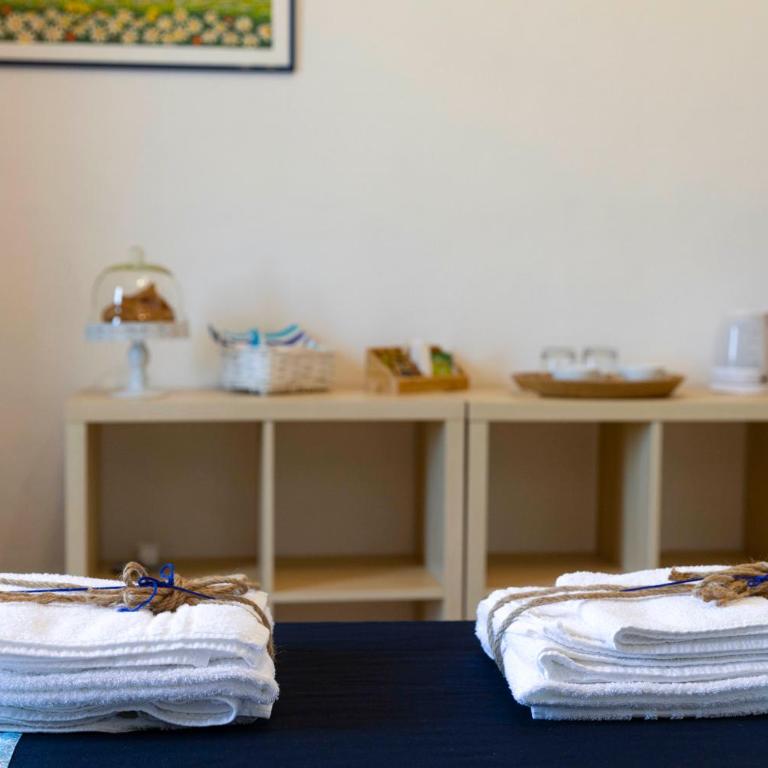 Villa Curiazzi Guesthouse Viale la Pelosa 16 - Camera Matrimoniale Deluxe con 1 Letto Supplementare - 10
