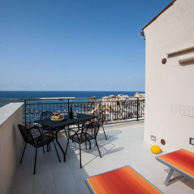 Sicilia Ovest - Terrazza Orologio e Terrazza Sul Mare - Apartment with Sea View - 4