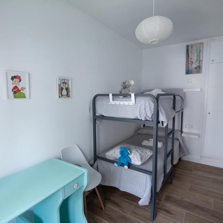 Piso con terraza muy cercano a la playa - Apartamento de 2 dormitorios - 7