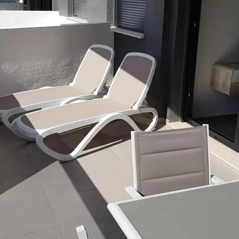 Beautiful apartment close to the sea - Two-Bedroom Apartment - 15