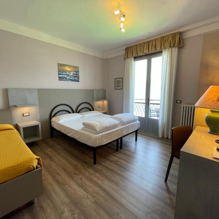 Hotel Rabay - Habitación Doble con vistas al lago - 1 o 2 camas - 5