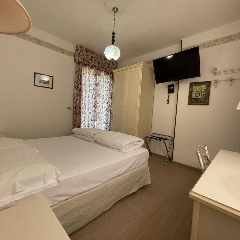 Hotel Rabay - Habitación Doble con vistas al lago - 1 o 2 camas - 16