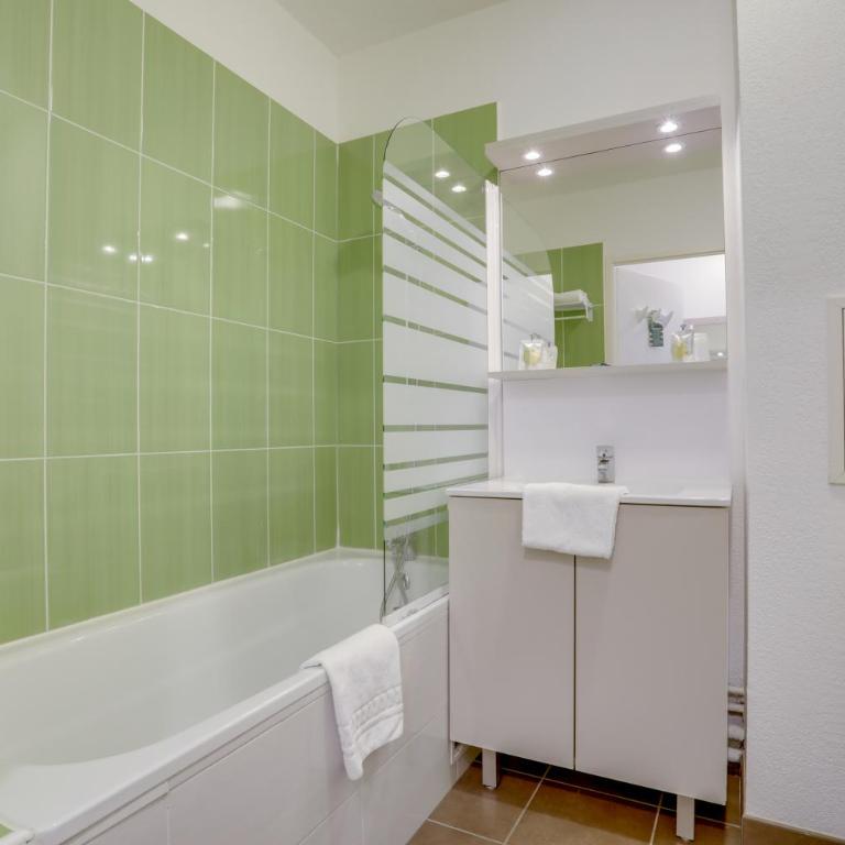 All Suites Appart Hôtel - Dunkerque Centre - Studio Standard avec Lit Double (1-2 Adultes) - 1