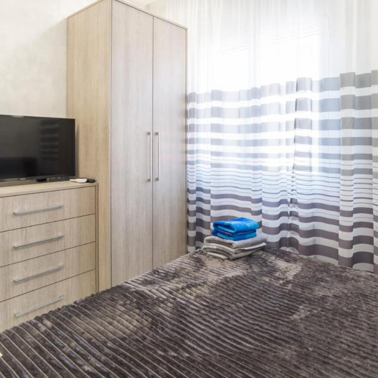 Dream House Rooms Malaga - Habitacion en el apartemento - Standard King Room - 3