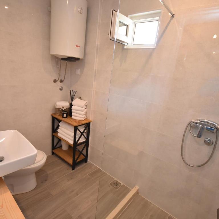 Apartman Taraca Villa Knezevic - One-Bedroom Apartment with Garden View - 10