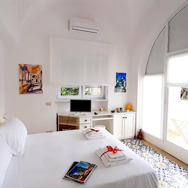 Villa Dorothee - Camera Deluxe - 15
