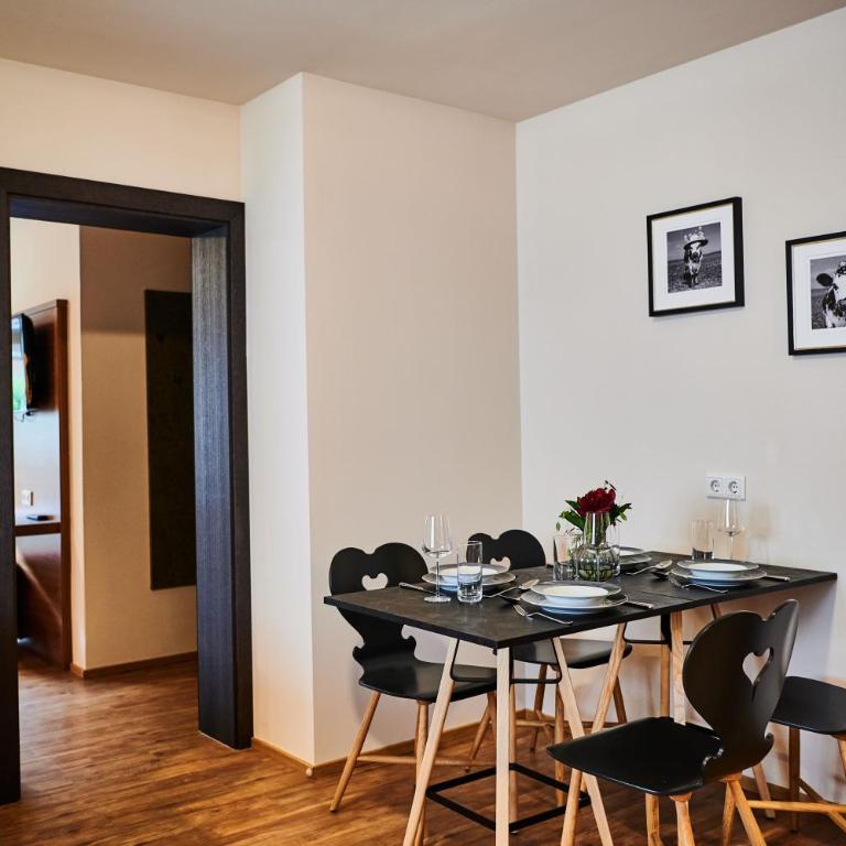 EVI APARTMENTS via we rent - Apartment mit 1 Schlafzimmer und Balkon - 2