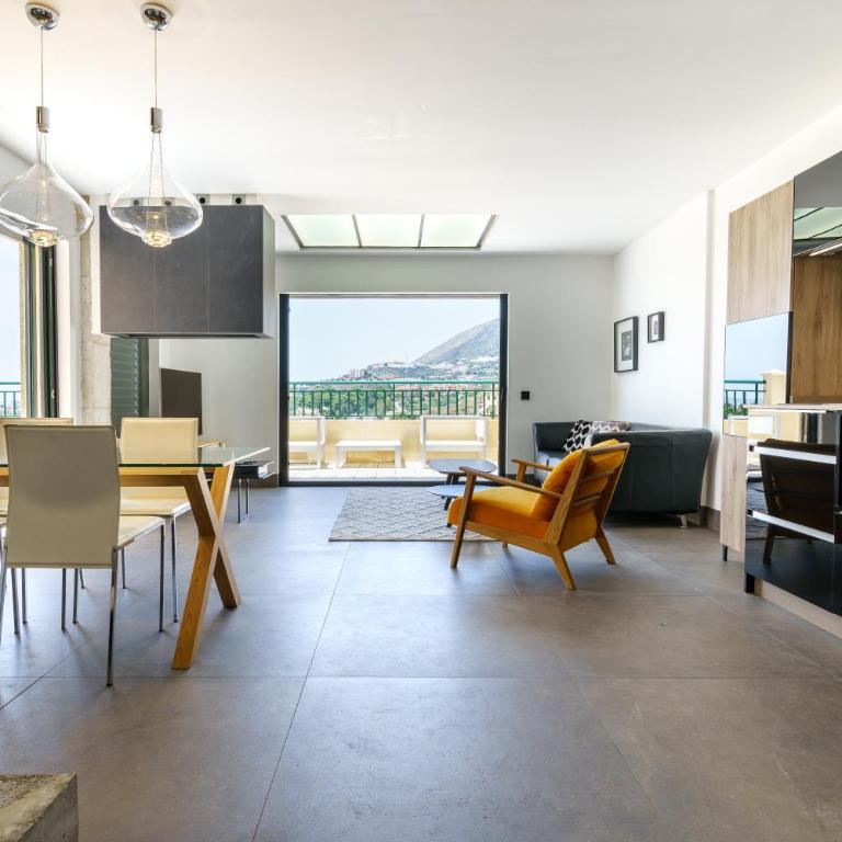 Loft Dúplex Benalmádena Torrequebrada - Apartamento de 2 dormitorios - 2