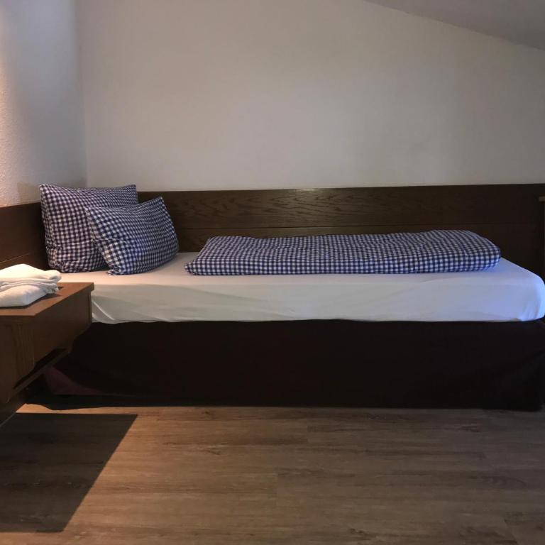 Hotel Fürstenhof - Familienzimmer mit Dusche - 5