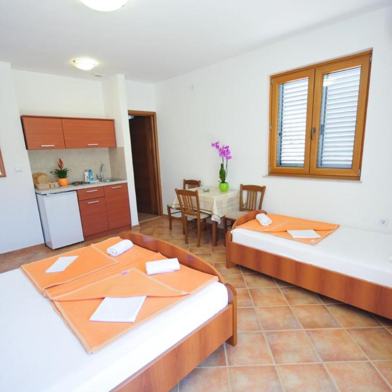 TILIA Apartments - Deluxe Studio - 3