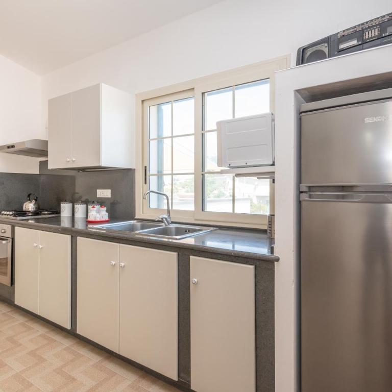 Sole Mare Deluxe - Three-Bedroom Vacation Home - 8