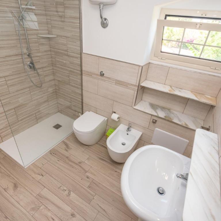 Sole Mare Deluxe - Three-Bedroom Vacation Home - 1