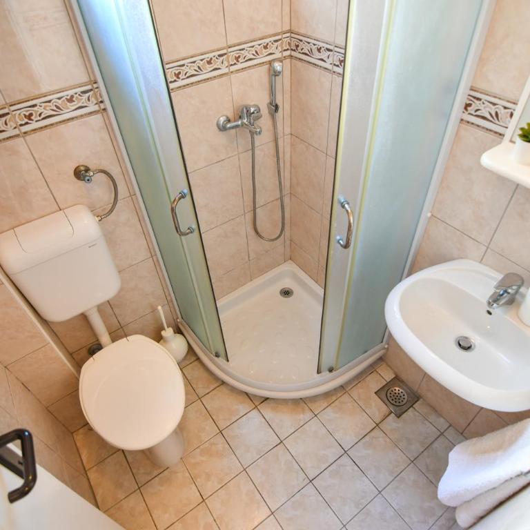 Apartments Stanisic - Studio with Garden View - 6