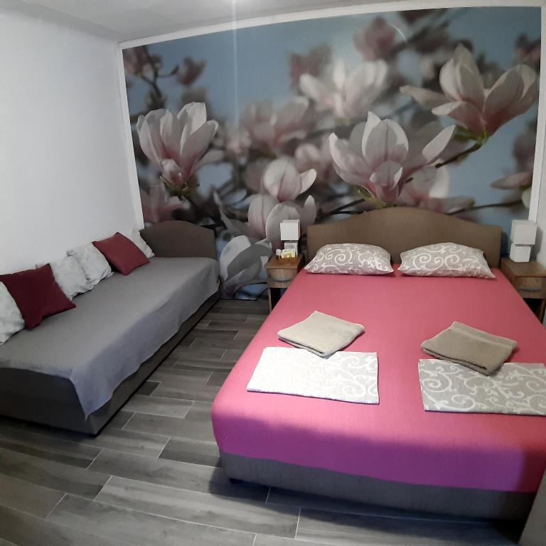 Vicky Apartments - Triple Room with Shared Bathroom - 43