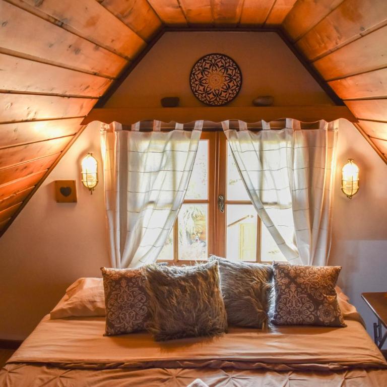 Valhalla - Triple Room with Shared Bathroom - 3