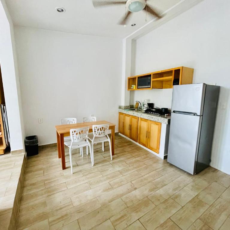 SuitesMB - Studio Apartment - 6