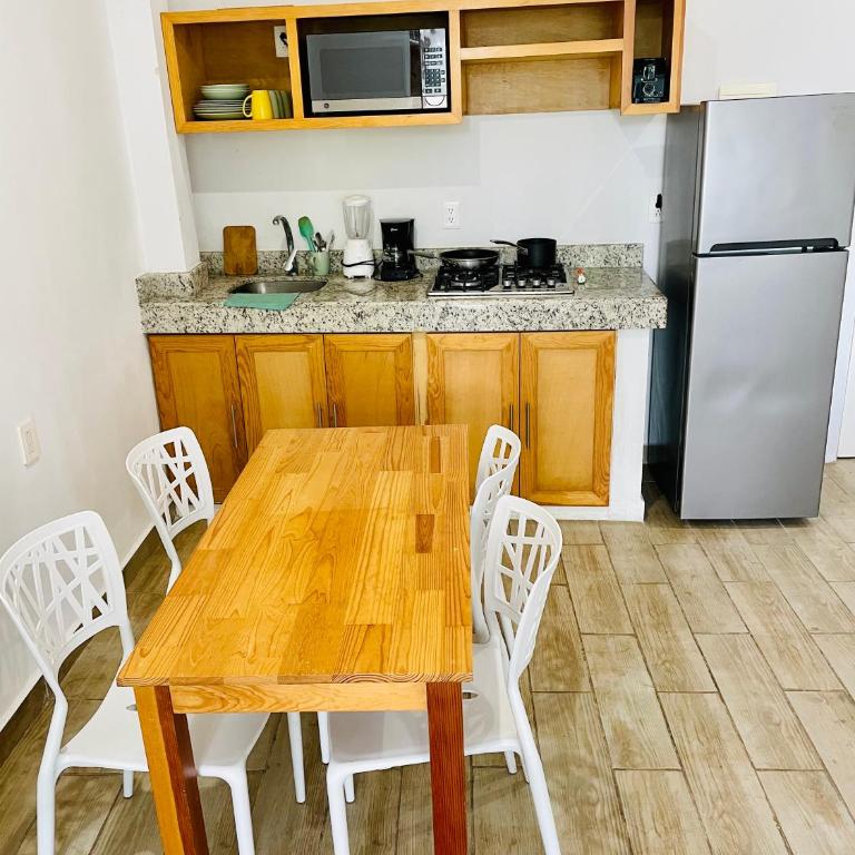 SuitesMB - Studio Apartment - 2