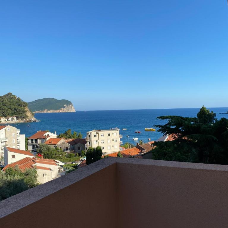 Katarina Apartments - Komfor Apartman s 2 Spavaće Sobe i Balkonom s Pogledom na More - 1