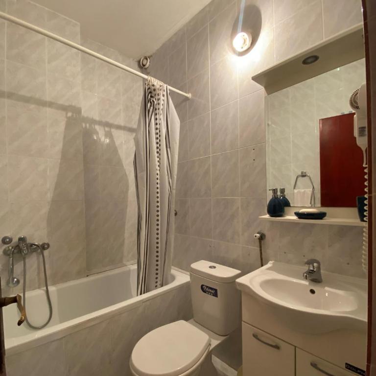 Katarina Apartments - Komfor Apartman s 2 Spavaće Sobe i Balkonom s Pogledom na More - 11