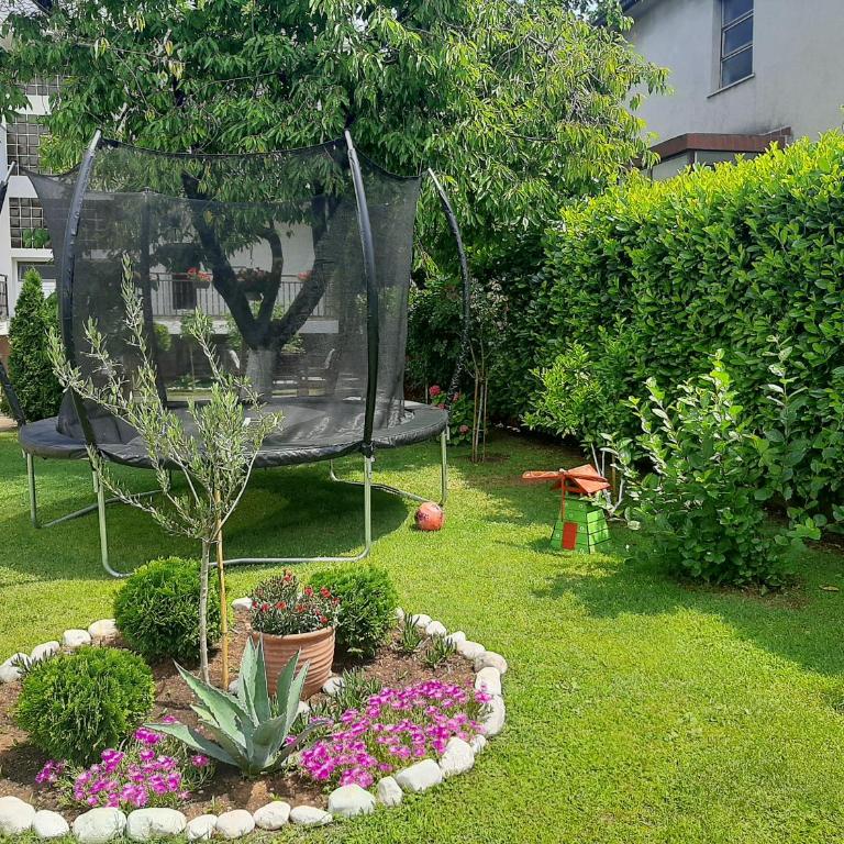 Guest House NO 13 - Three-Bedroom Apartment - 2