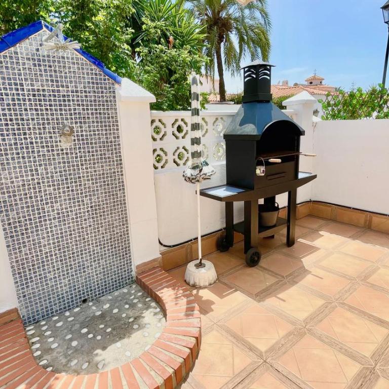 Chalet en primera Línea con 150m2 de Jardín Privado - Casa de 3 dormitorios - 36