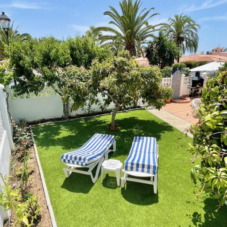 Chalet en primera Línea con 150m2 de Jardín Privado - Casa de 3 dormitorios - 44
