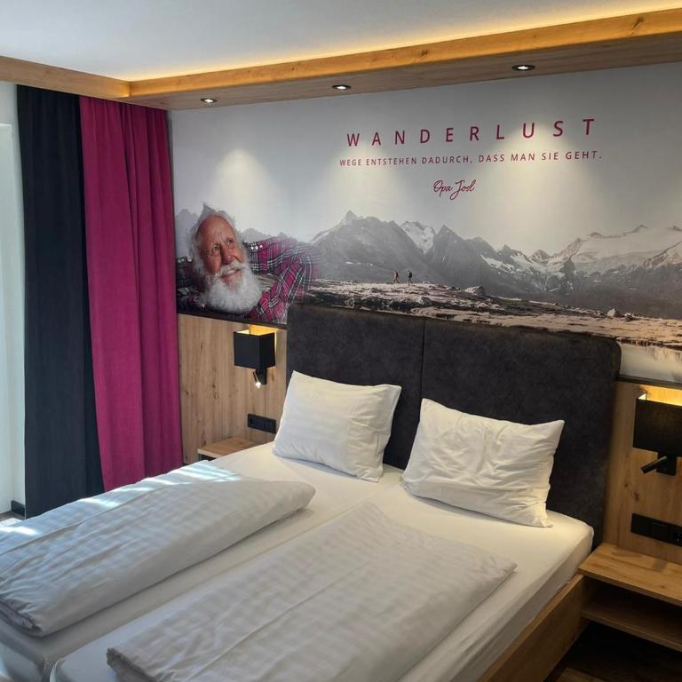 first mountain Hotel Ötztal - Comfort Doppelzimmer mit Balkon - 5
