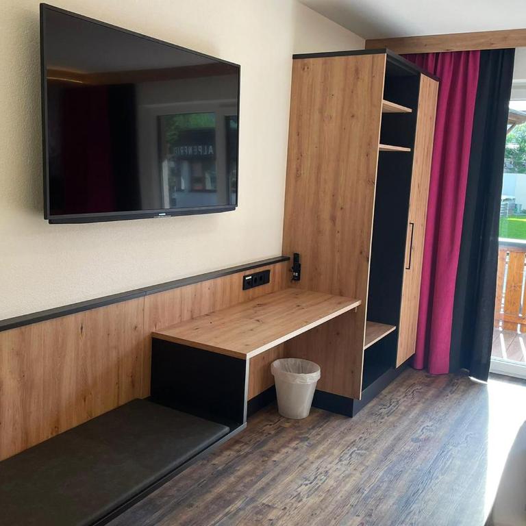 first mountain Hotel Ötztal - Comfort Doppelzimmer mit Balkon - 6