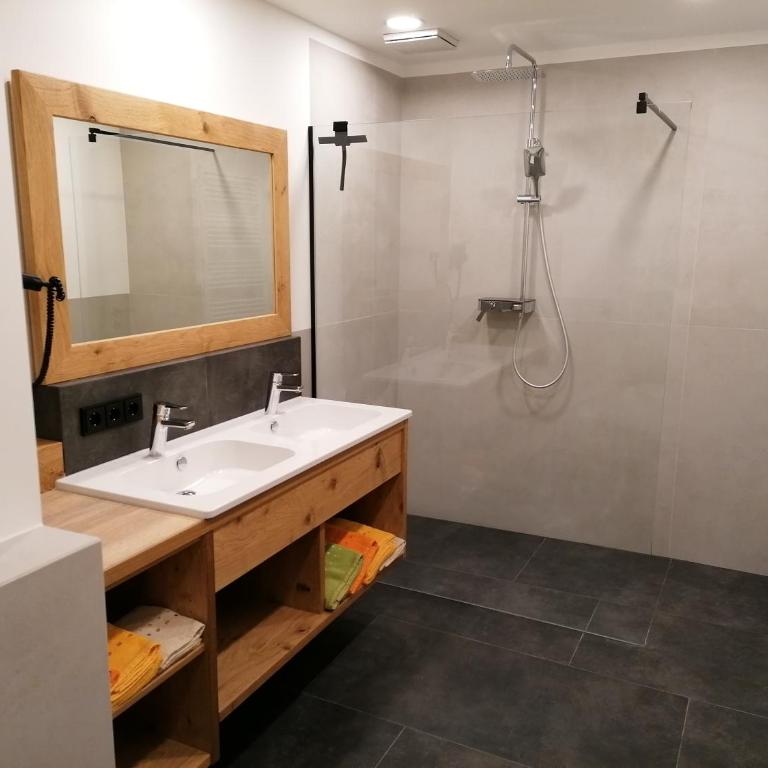 Apart Auszeit - Apartment mit 2 Schlafzimmern - 4